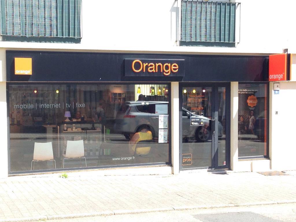 Boutique Orange  Vente de téléphonie, 3 rue Général Dubreton 56800