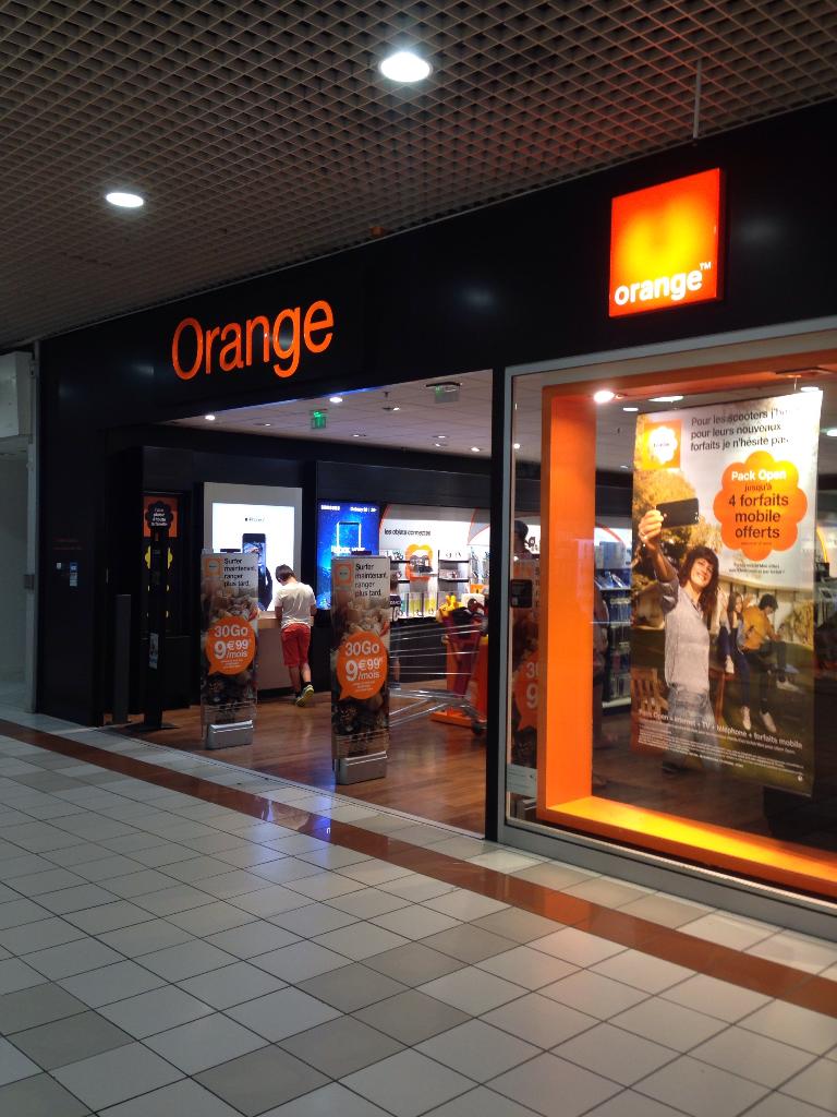 Boutique Orange  Vente de téléphonie, 101 avenue Jean Moulin 63170