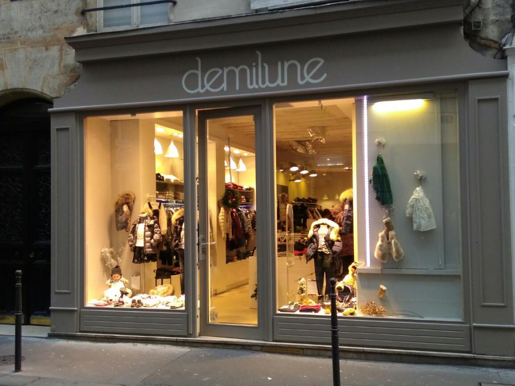 DEMILUNE Vtements Enfant 33 Rue Dragon 75006 Paris Adresse