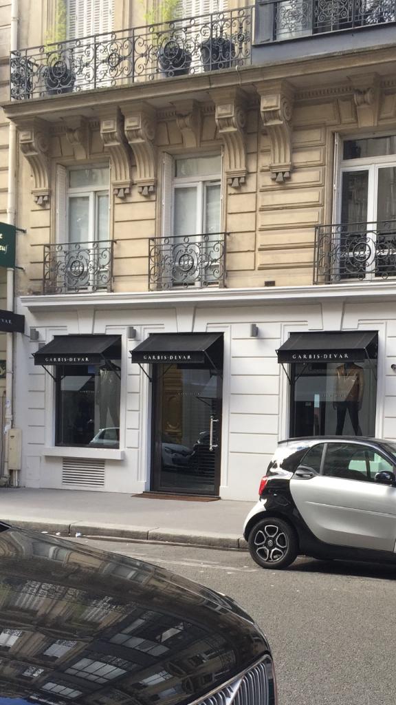 Garbis Devar  Vêtements cuir et peau, 5 rue Marbeuf 75008 Paris