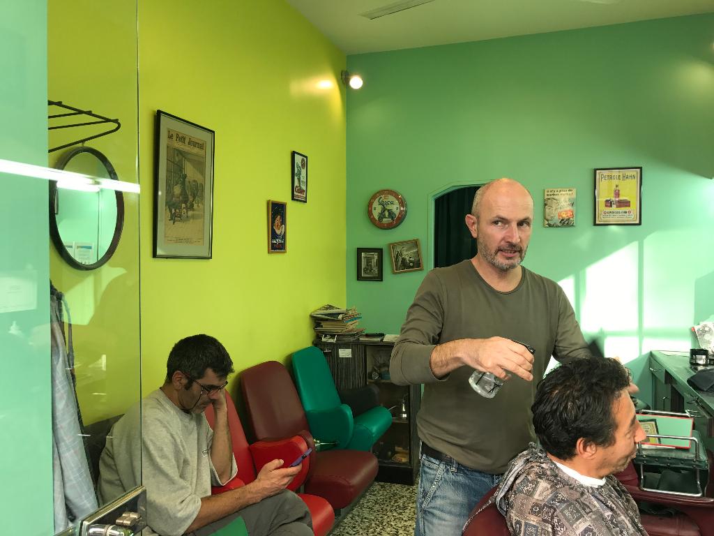 Le Coiffeur Homme  Coiffeur, 94 rue dAubagne 13001 Marseille  Adresse, Horaire