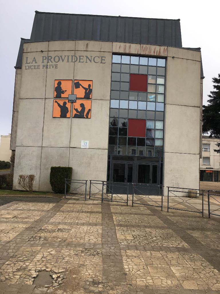 Lycée Privé La Providence  Collège privé, 23 rue des Saintes Maries