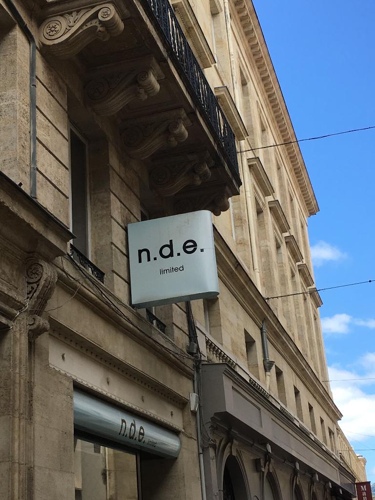 N.D.E Limited  Vêtements femme, 5 rue de Grassi 33000 Bordeaux