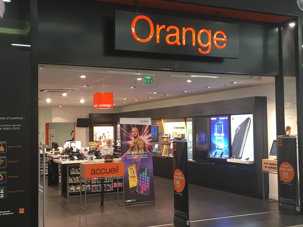 Boutique Orange  Vente de téléphonie, 780 boulevard Europe 83500 La