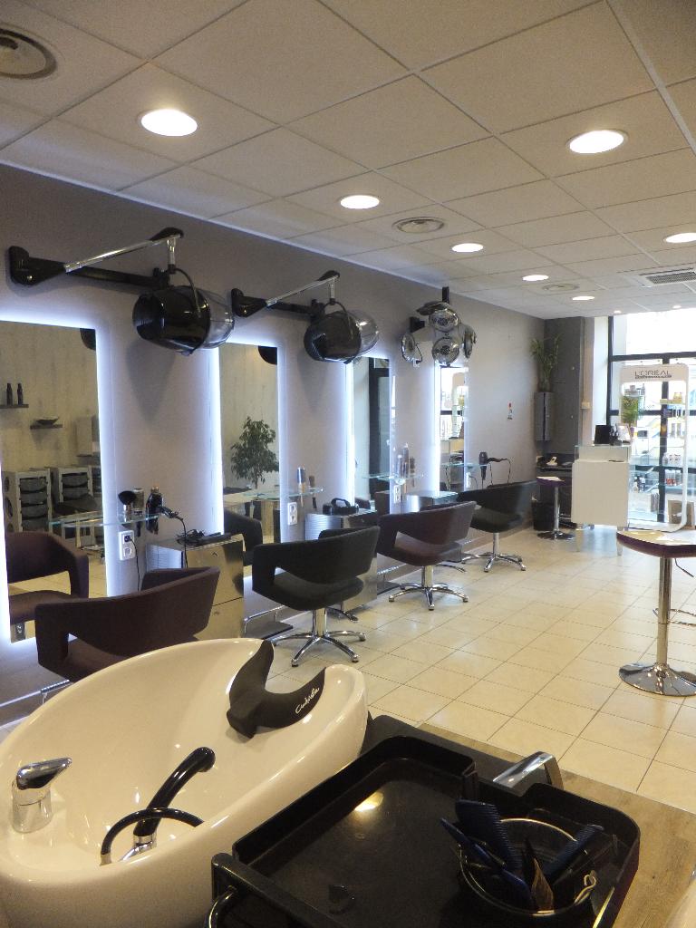 Sixième Sens - Coiffeur, 14 rue Triqueti 45200 Montargis 